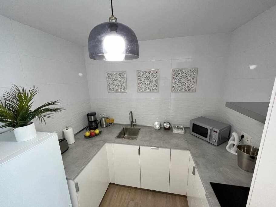 Xxii Apartamentos Morales&Arnal 埃斯特波纳 外观 照片