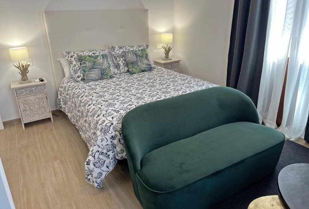 Xxii Apartamentos Morales&Arnal 埃斯特波纳 外观 照片