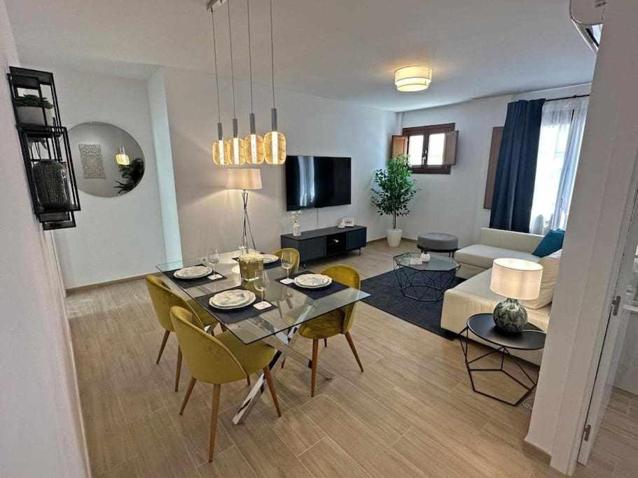 Xxii Apartamentos Morales&Arnal 埃斯特波纳 外观 照片